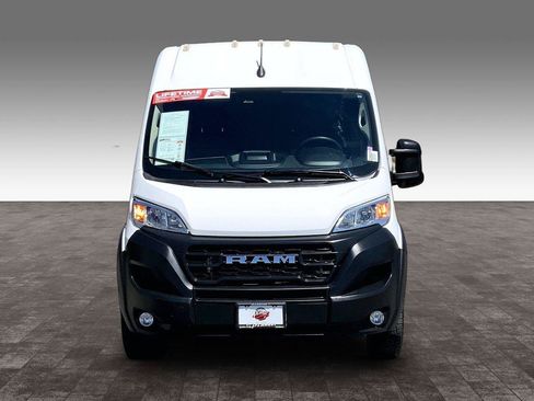 Used 2025 RAM ProMaster 2500 w/ Convenience Group FWD image 2