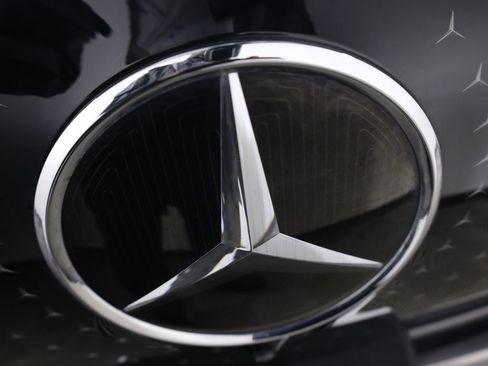Used 2023 Mercedes-Benz EQS 580 4MATIC SUV image 64