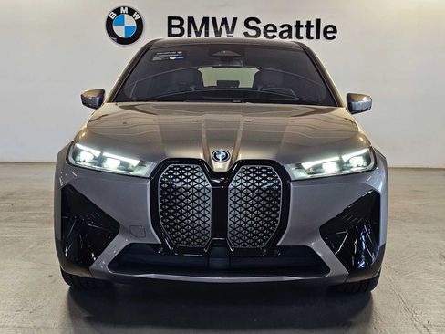 Certified 2025 BMW iX xDrive50 w/ Sport Package AWD/4WD image 6