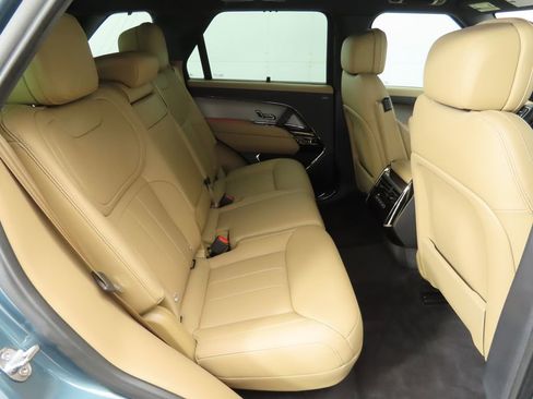 Used 2025 Land Rover Range Rover Sport SE image 22