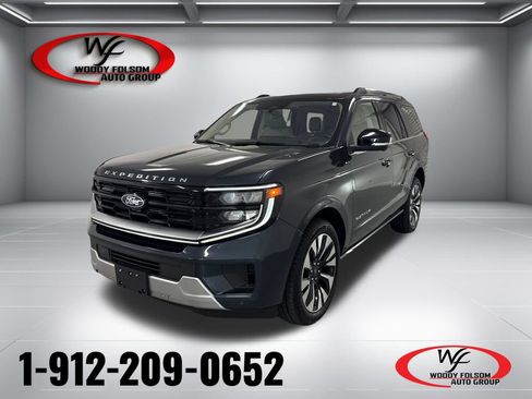 Used 2025 Ford Expedition Platinum w/ Driver's Package AWD/4WD image 1