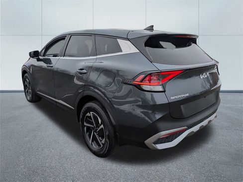 Used 2023 Kia Sportage LX image 5