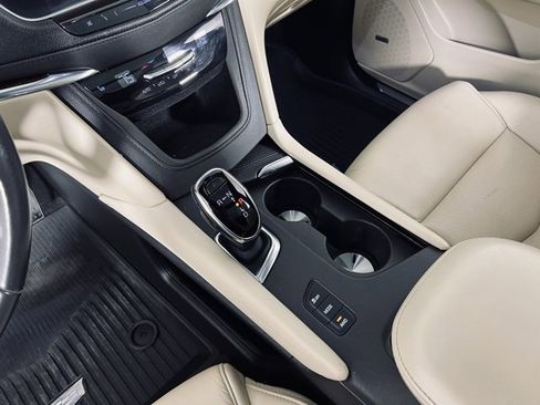 Used 2019 Cadillac XT5 Luxury image 27
