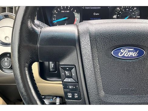 Used 2016 Ford Expedition XLT AWD/4WD image 20