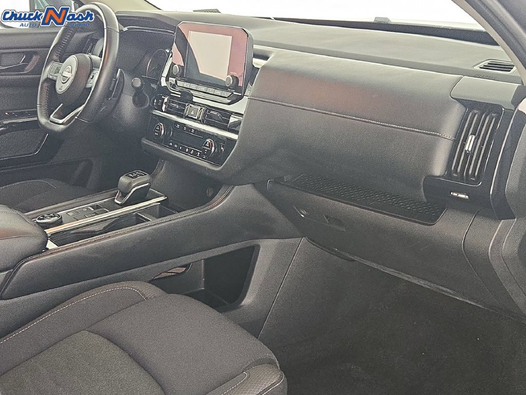 Used 2025 Nissan Pathfinder SV AWD/4WD image 33
