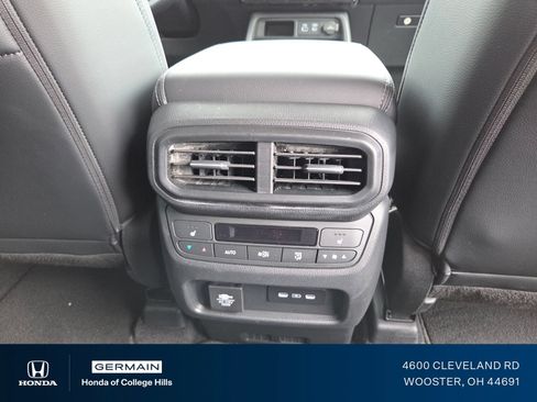 Used 2024 Honda Pilot Elite image 29