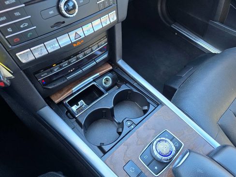 Used 2016 Mercedes-Benz E 400 E 400 4MATIC AWD 4dr Sedan image 18