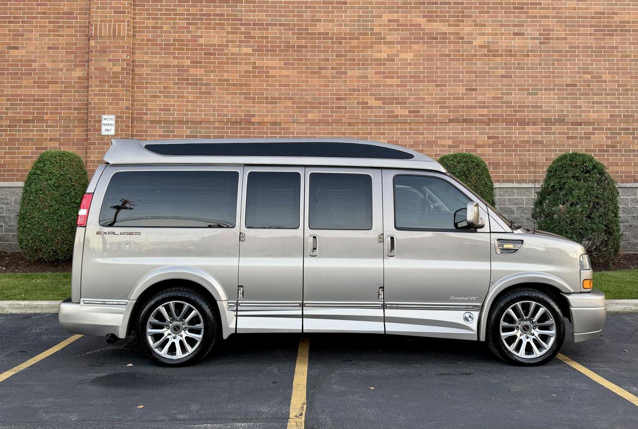 Used 2019 GMC Savana 2500 w/ Enhanced Convenience Package RWD image 13