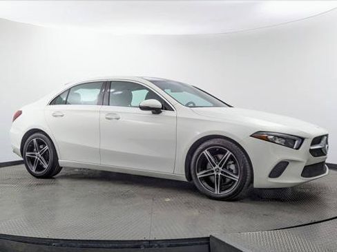Used 2021 Mercedes-Benz A 220 w/ Premium Package image 11