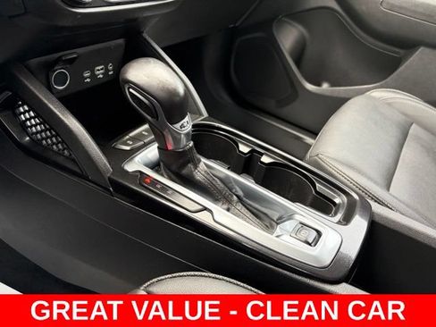 Used 2021 Chevrolet TrailBlazer LT w/ Premium Seating Package FWD image 24