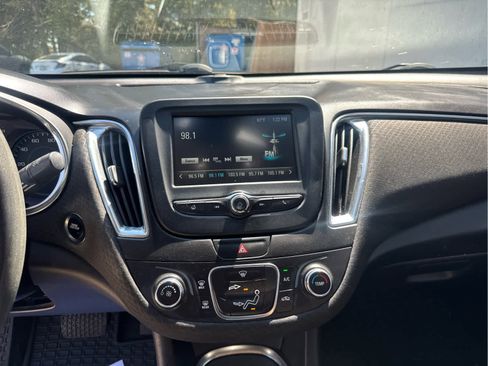 Used 2016 Chevrolet Malibu LT image 24
