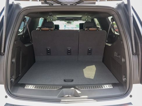 New 2026 GMC Yukon XL Denali Ultimate w/ LPO, Floor Liner Package AWD/4WD image 5