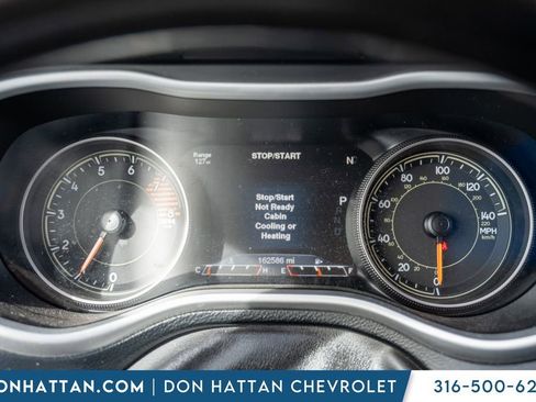 Used 2016 Jeep Cherokee Overland w/ Technology Group image 7