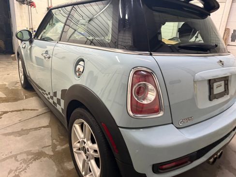 Used 2011 MINI Cooper S image 18