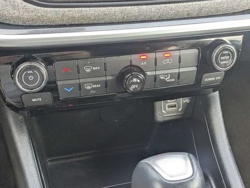 Certified 2024 Jeep Compass Latitude AWD/4WD image 22