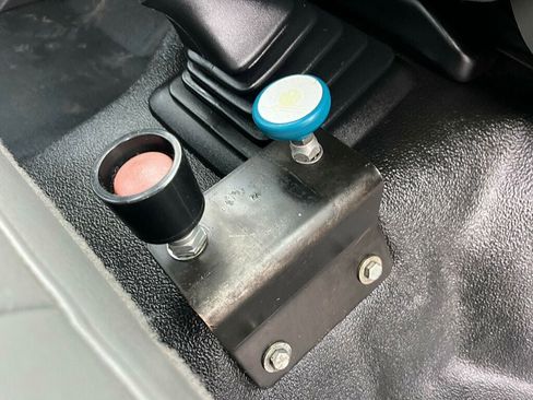 Used 1999 Ford F450 2WD Regular Cab Super Duty image 46