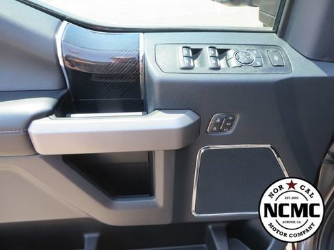 Used 2022 Ford F350 Platinum w/ FX4 Off-Road Package AWD/4WD image 23