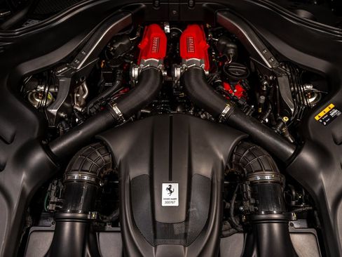 Certified 2024 Ferrari Roma Base image 21