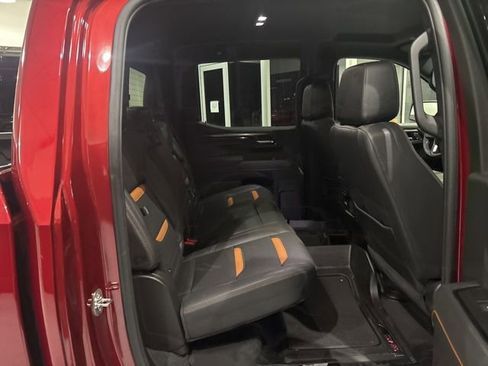 Used 2025 GMC Sierra 1500 AT4 w/ AT4 Premium Package image 31