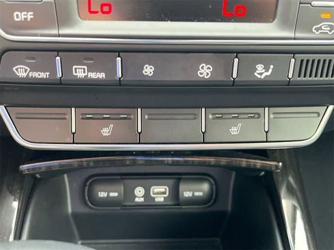 Used 2019 Kia Sorento EX image 25