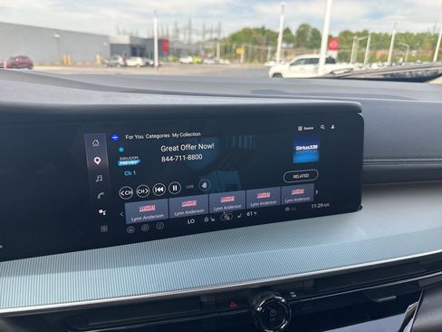 Used 2025 Nissan Murano SL AWD/4WD image 20