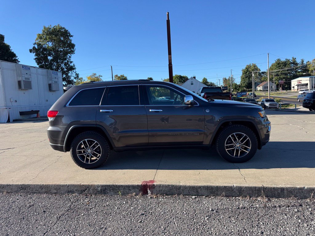 Used 2018 Jeep Grand Cherokee Limited AWD/4WD image 5
