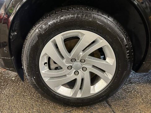 Used 2024 Land Rover Discovery Sport S image 31