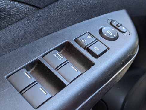 Used 2015 Honda CR-V EX image 25