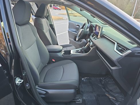 Certified 2024 Toyota RAV4 XLE image 10