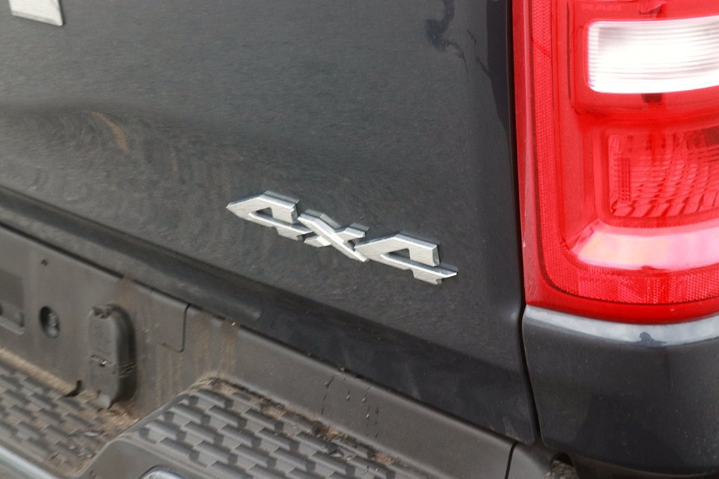 Used 2026 RAM 1500 Laramie AWD/4WD image 9
