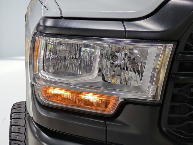 Used 2022 RAM 2500 Tradesman w/ Protection Group AWD/4WD image 9