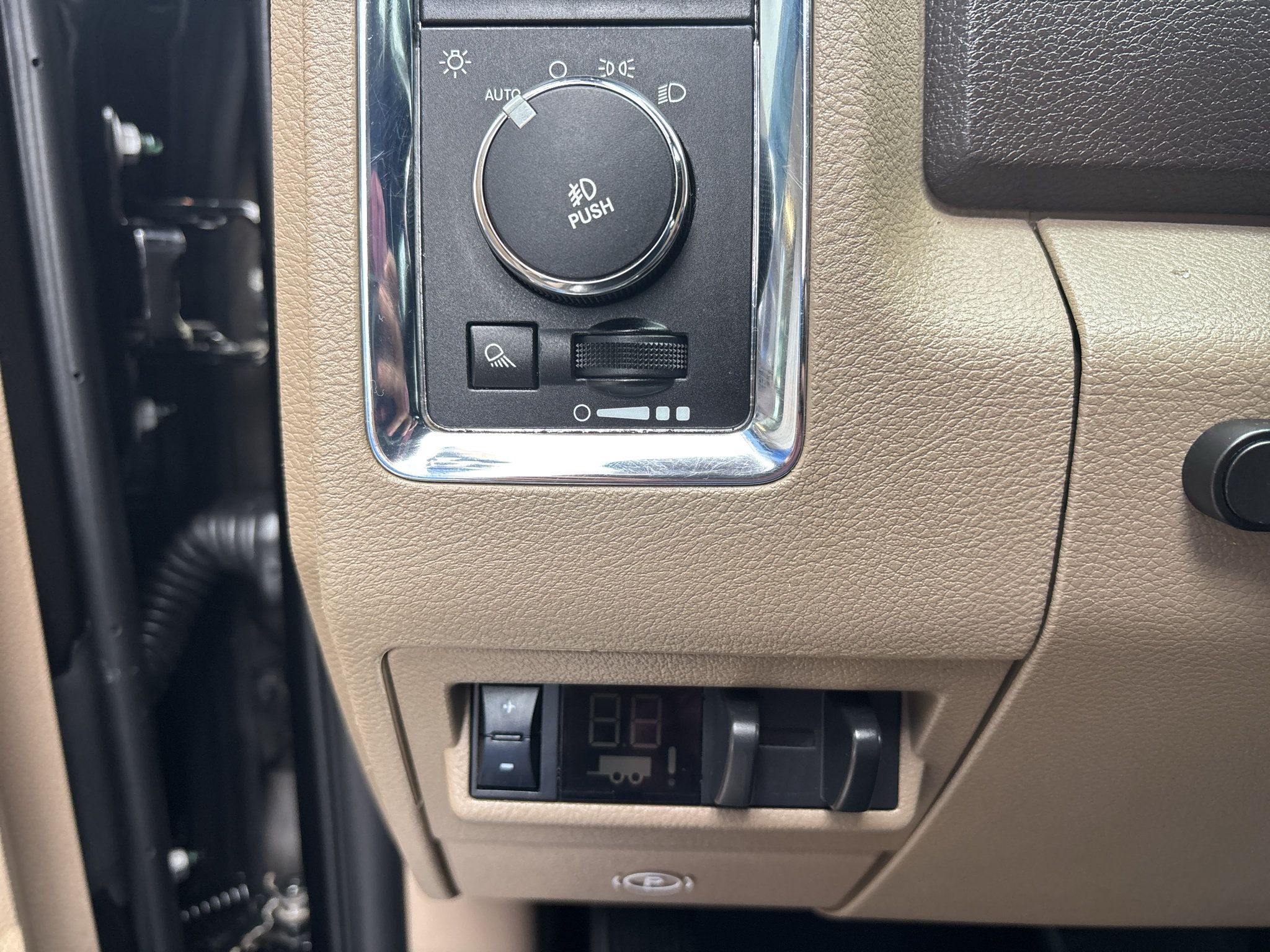 Used 2012 RAM 2500 Longhorn w/ Cold Weather Group AWD/4WD image 26