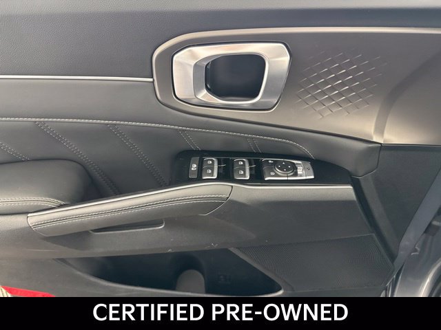 Certified 2025 Kia Sorento SX FWD image 24