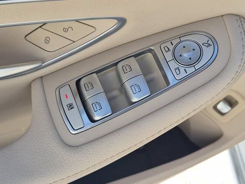 Used 2017 Mercedes-Benz C 300 Sedan image 15