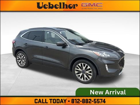 Used 2020 Ford Escape Titanium AWD/4WD image 4