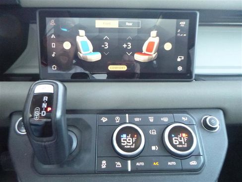 Used 2022 Land Rover Defender 110 SE image 15