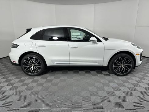 New 2025 Porsche Macan image 8