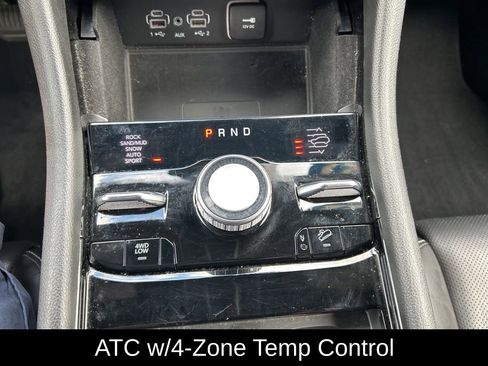 Certified 2022 Jeep Grand Cherokee Overland w/ Luxury Tech Group IV image 28