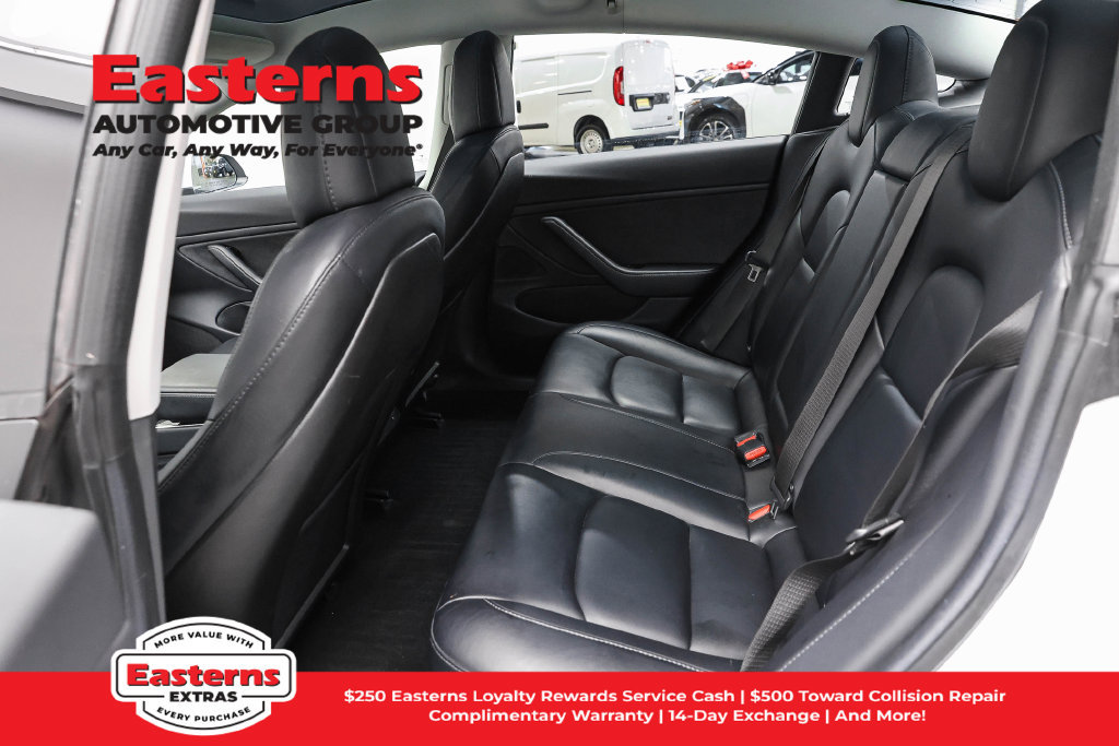 Used 2018 Tesla Model 3 Long Range AWD/4WD image 17