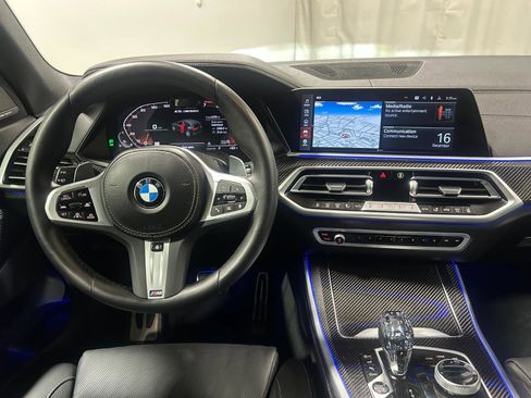 Used 2023 BMW X5 M50i w/ Executive Package image 2