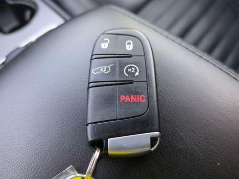 Used 2020 Jeep Grand Cherokee Limited X image 30