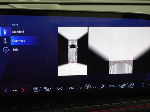 Used 2025 Chevrolet Traverse High Country image 33