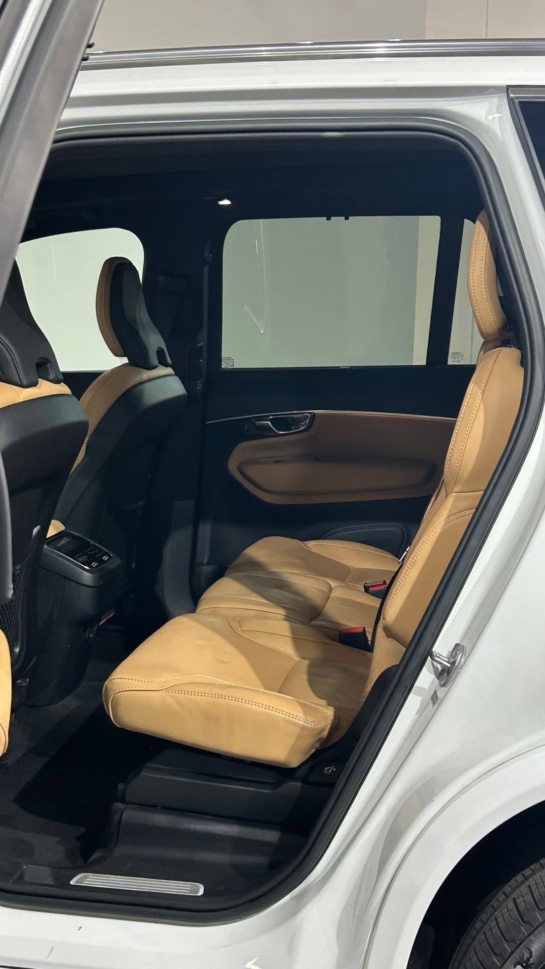 Used 2023 Volvo XC90 B6 Ultimate w/ Protection Package Premier AWD/4WD image 49
