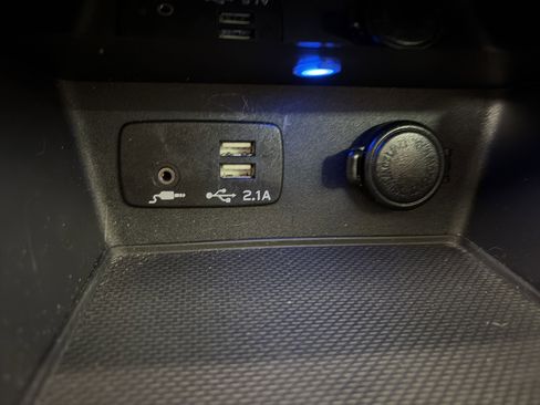 Used 2023 Subaru Forester Premium image 25