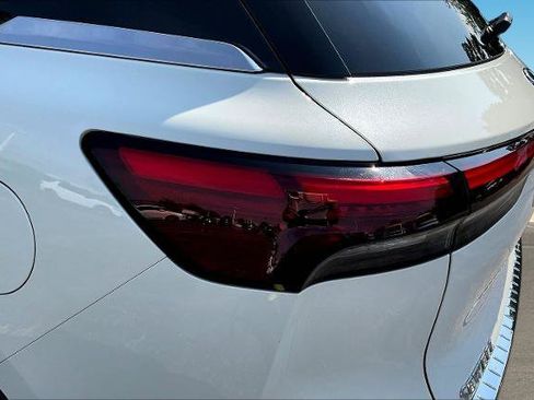 Certified 2023 INFINITI QX60 Luxe w/ Performance Audio Package FWD image 22