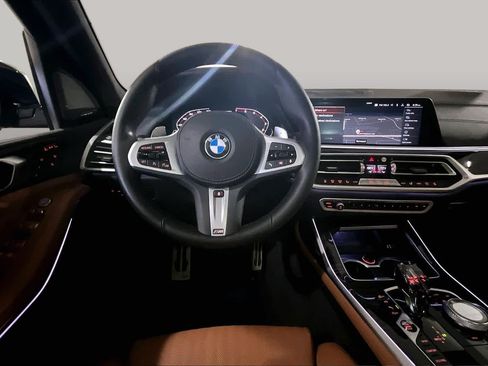 Used 2022 BMW X7 M50i w/ Executive Package AWD/4WD image 5