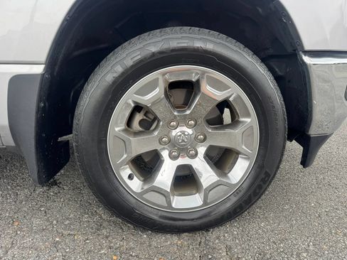 Used 2019 RAM 1500 Big Horn AWD/4WD image 15
