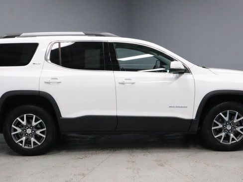 Used 2023 GMC Acadia SLT w/ Preferred Package image 12