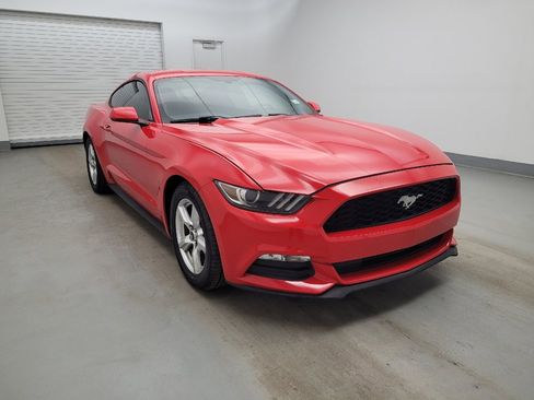 Used 2015 Ford Mustang Coupe image 13