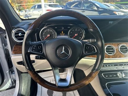 Used 2017 Mercedes-Benz E 300 image 14